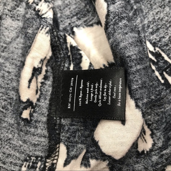 DELETTA | ANTHROPOLOGIE racerback tank split strap - Picture 4 of 9